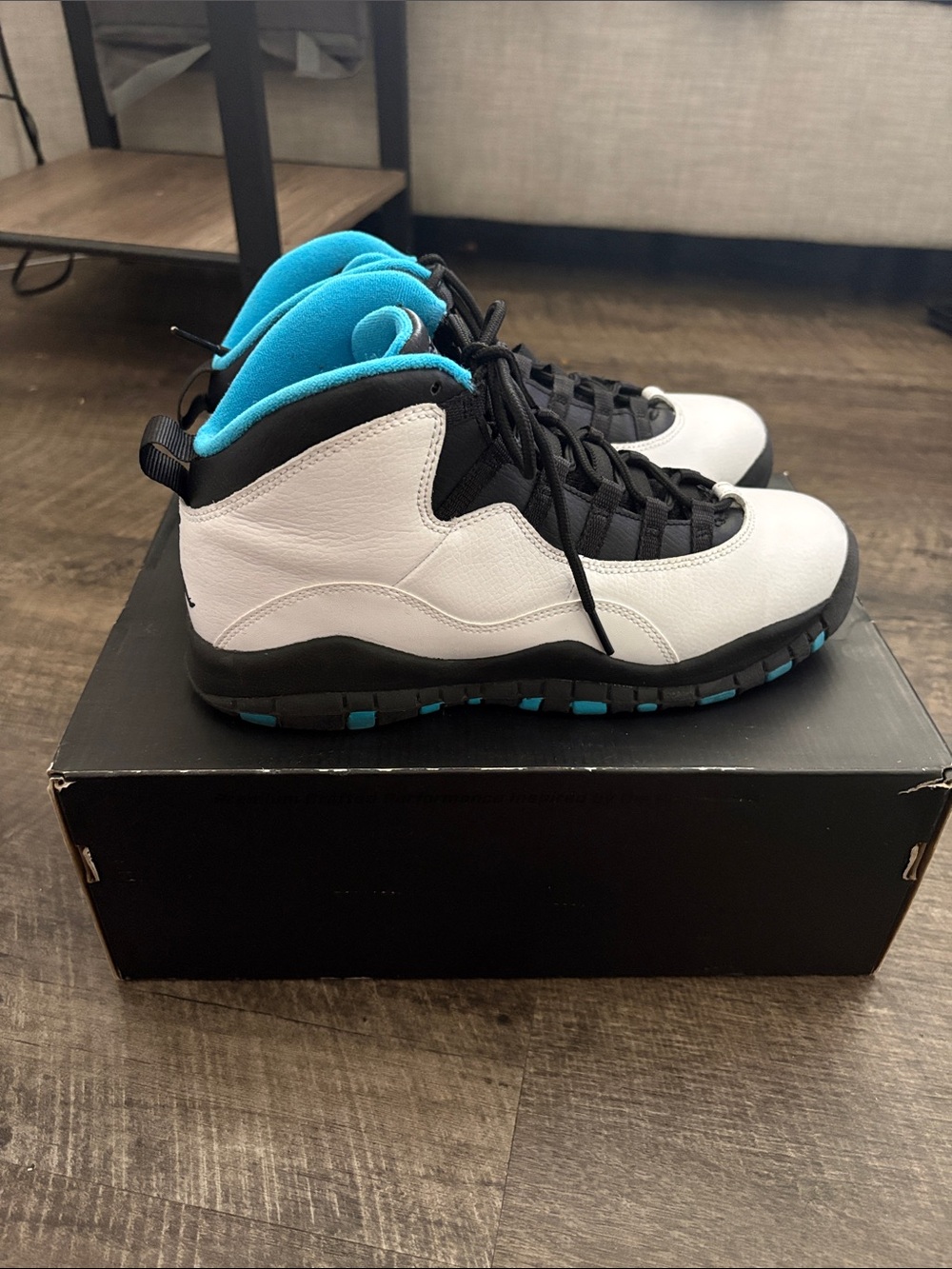 Jordan retro 10 White and Black High-Top Sneakers with Blue Lining - Picture 2 of 4
